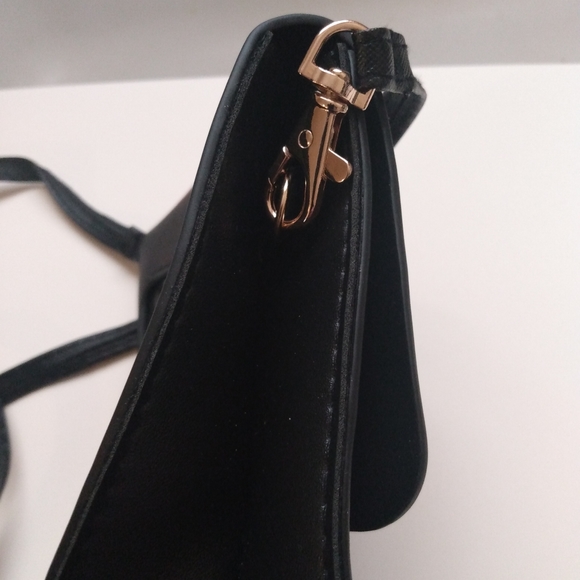 Touch-Screen Wallet Purse. - Picture 3 of 5